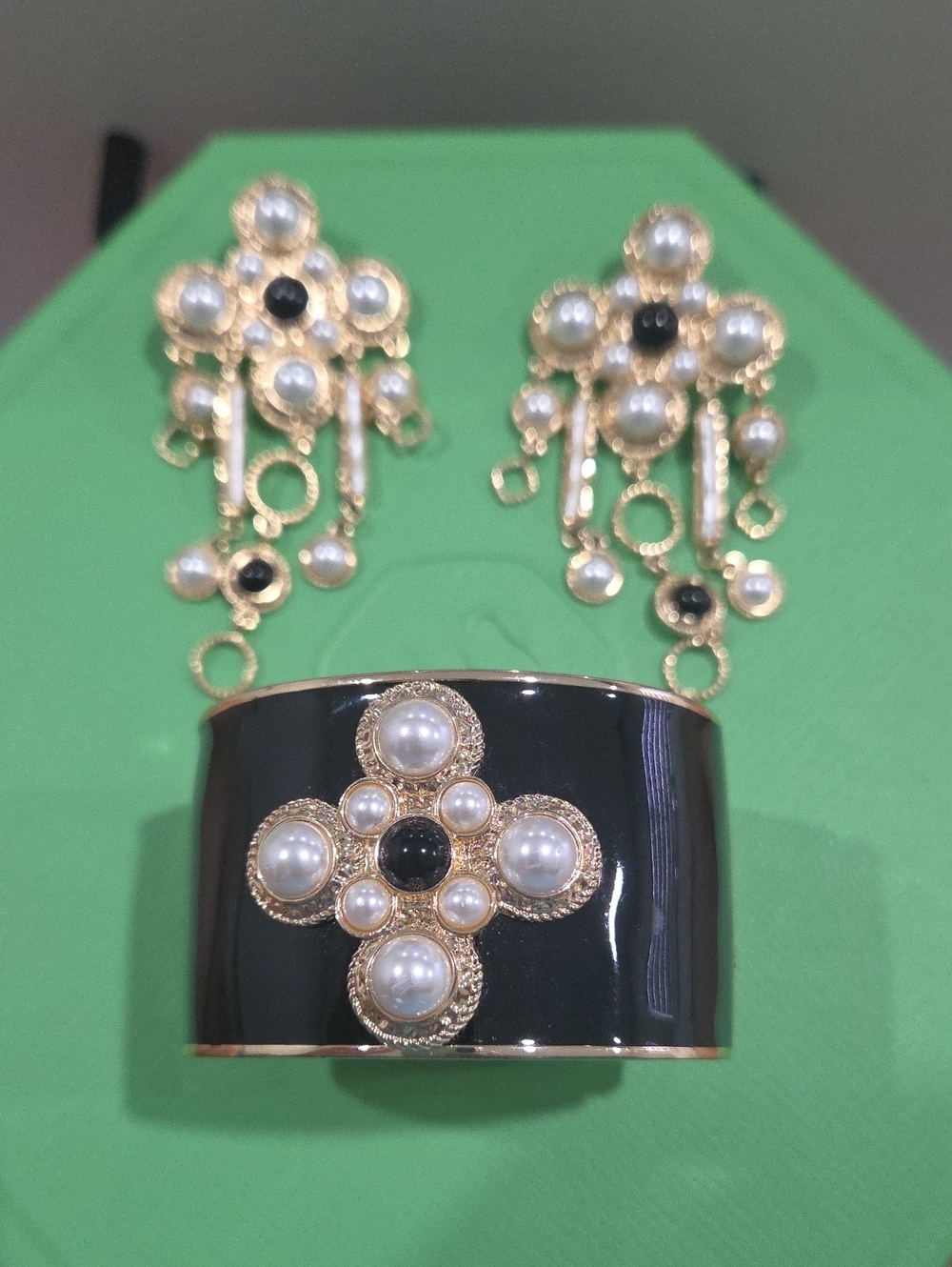 Gold-Tone Black Pearl Accent Cuff Bracelet and Earrings Set